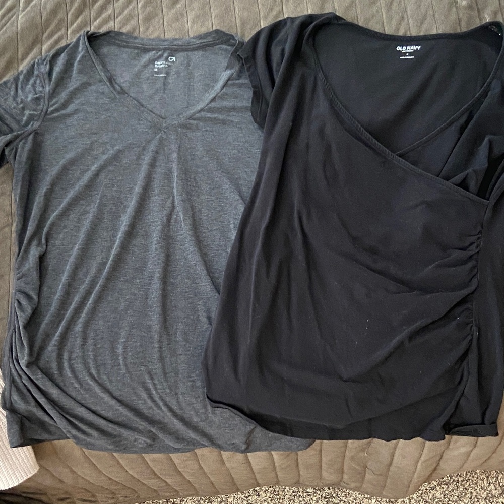 Maternity Old Navy Gray and Black Short Sleeve Tees